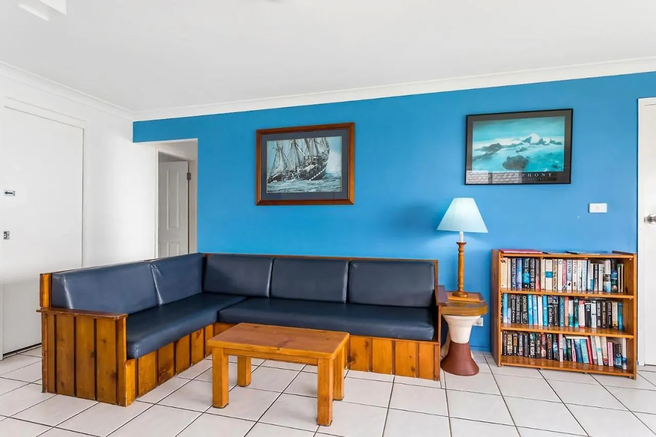 Absolute Beachfront Apartments 3T Lennox Head